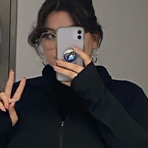 Meet your Posher, Keeli